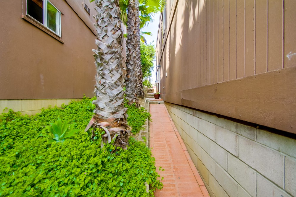 Virtual tour photo 7 of 54 for 1283 Van Nuys St