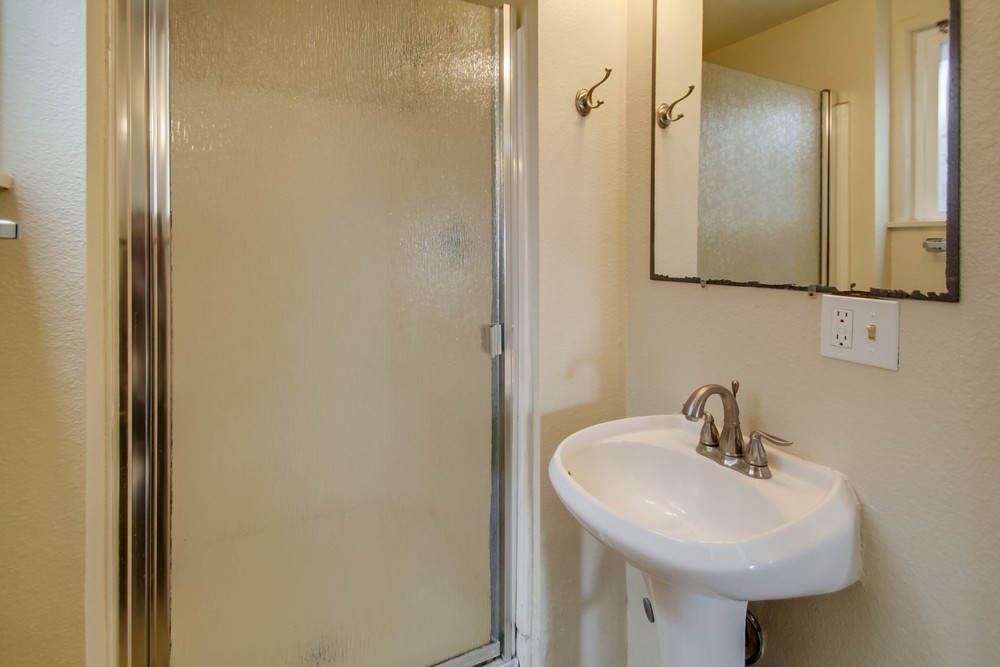 Virtual tour photo 39 of 54 for 1283 Van Nuys St