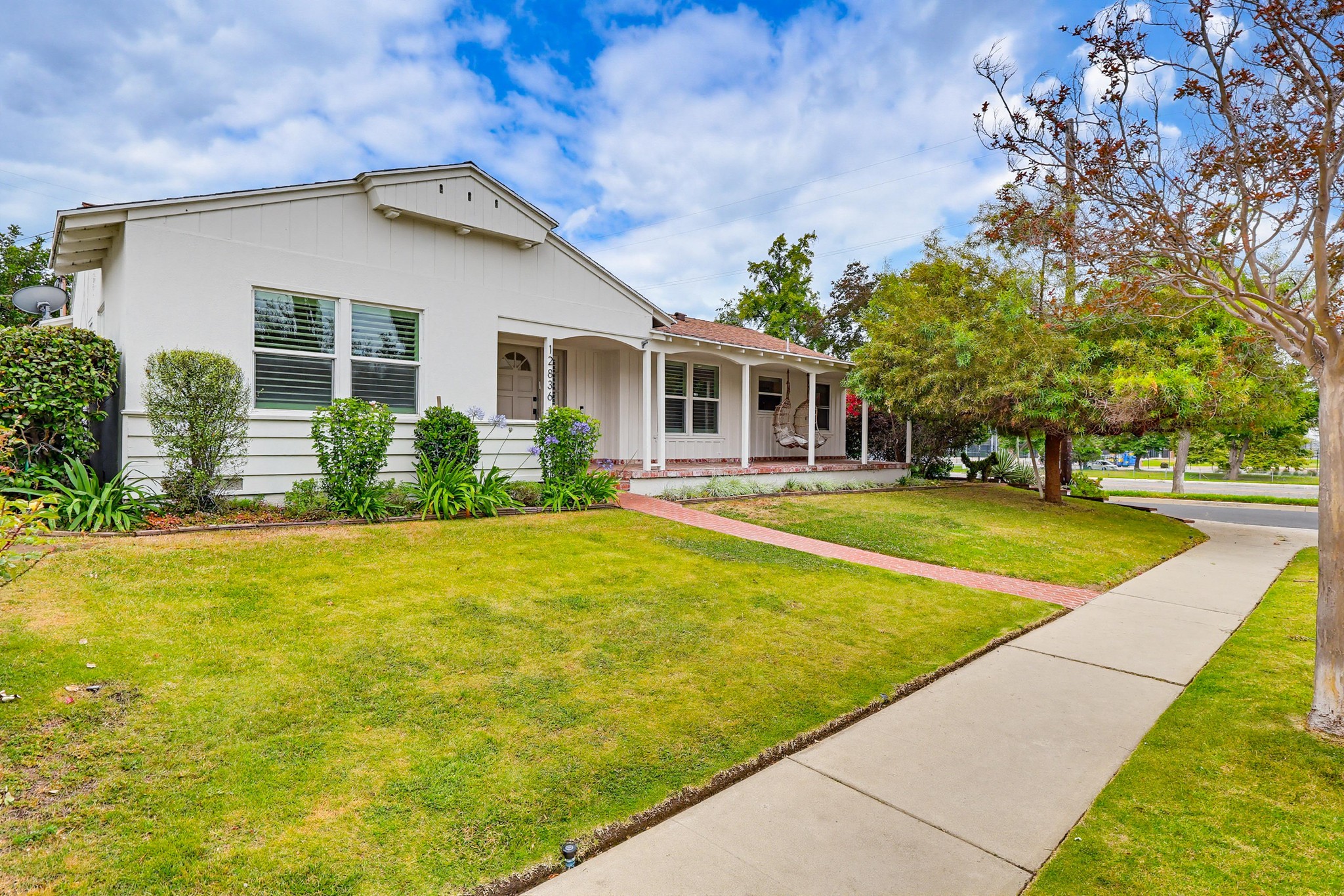 Virtual tour photo 3 of 83 for 12836 Waddell St