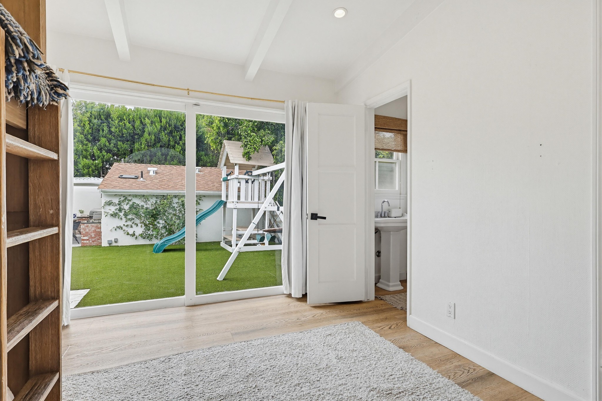 Virtual tour photo 34 of 83 for 12836 Waddell St