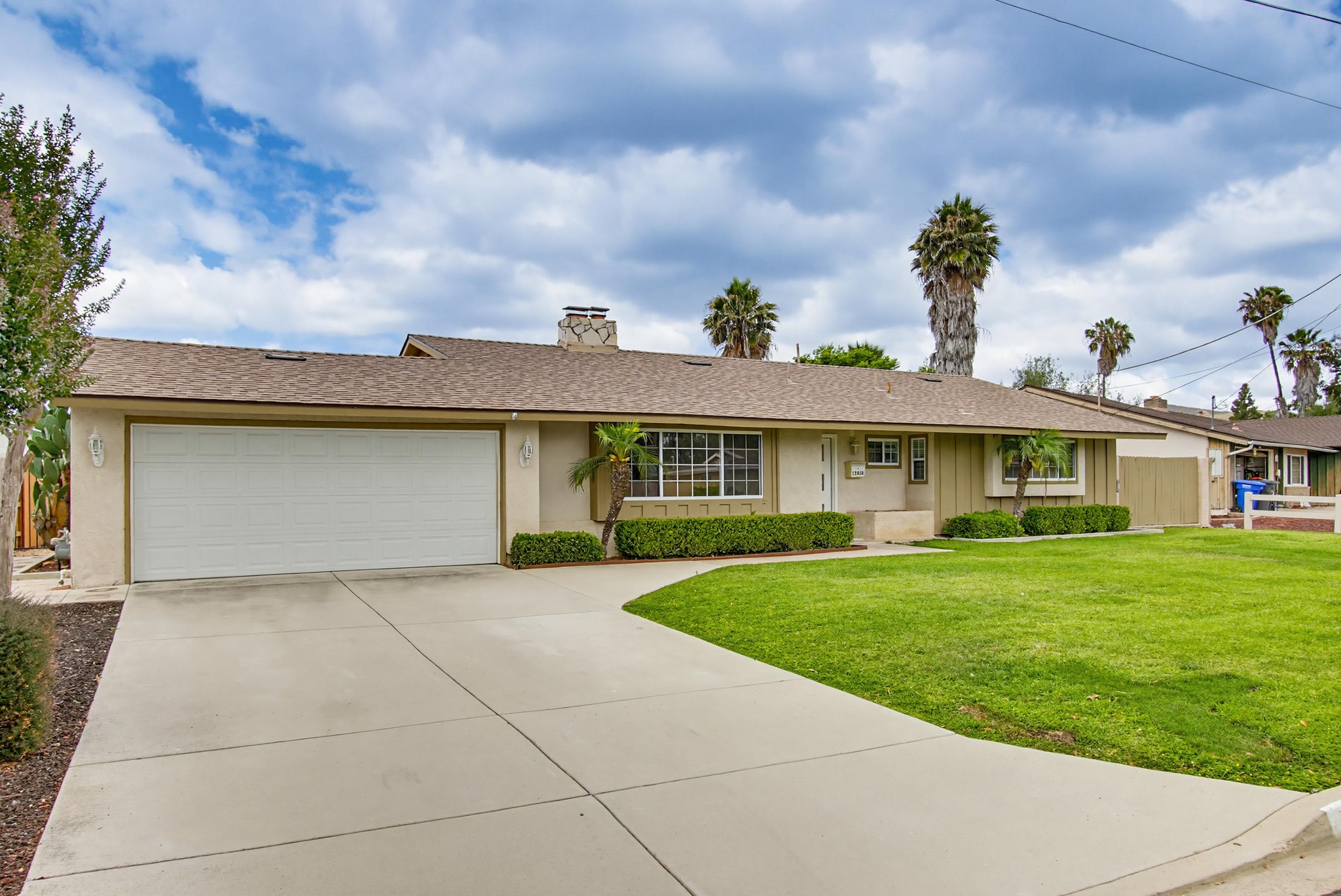 Virtual tour photo 6 of 49 for 12838 Montauk St