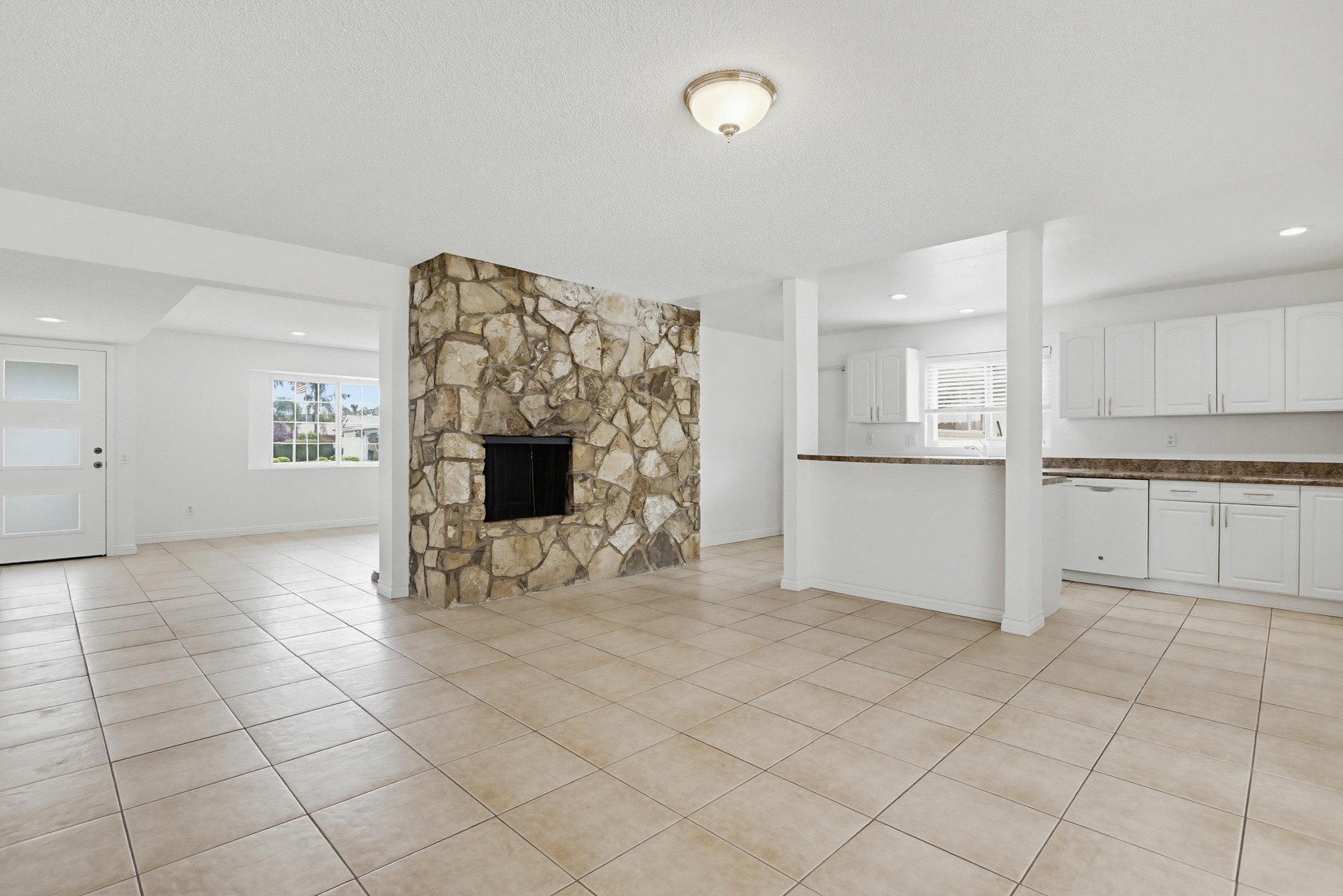 Virtual tour photo 11 of 49 for 12838 Montauk St