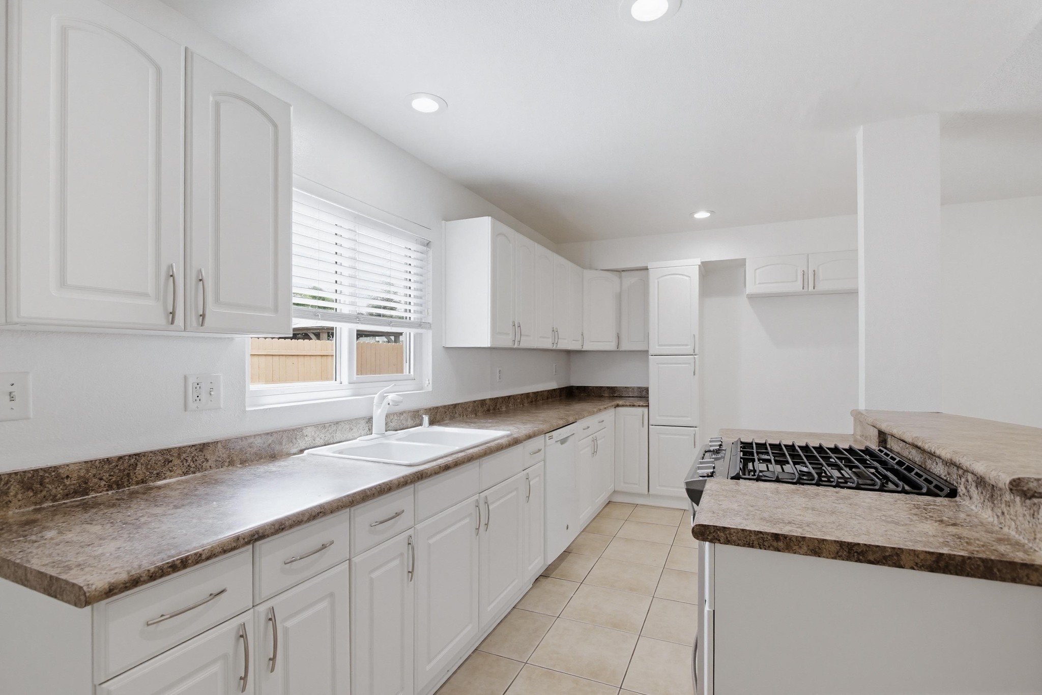 Virtual tour photo 15 of 49 for 12838 Montauk St