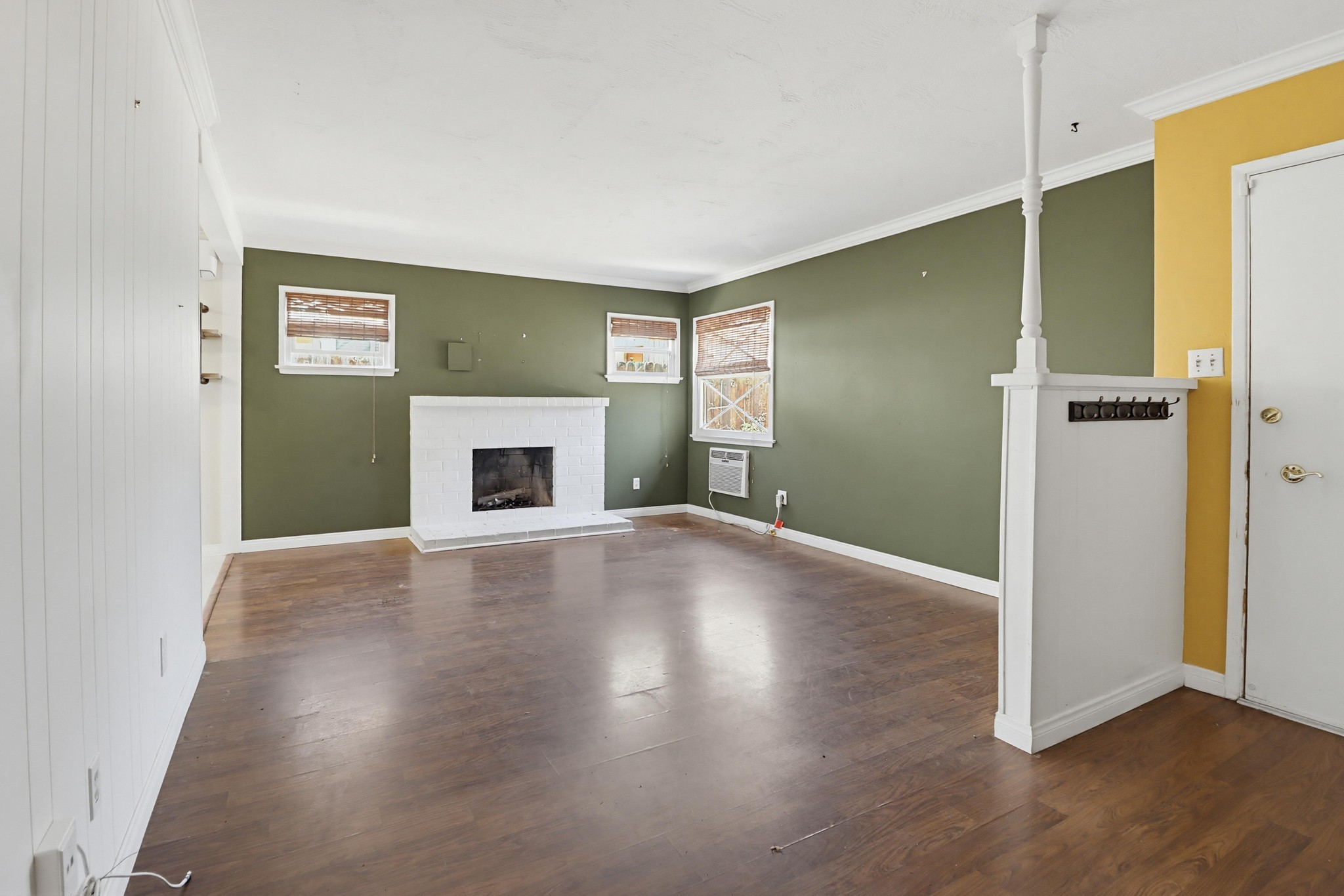 Virtual tour photo 10 of 49 for 1284 Tangerine St