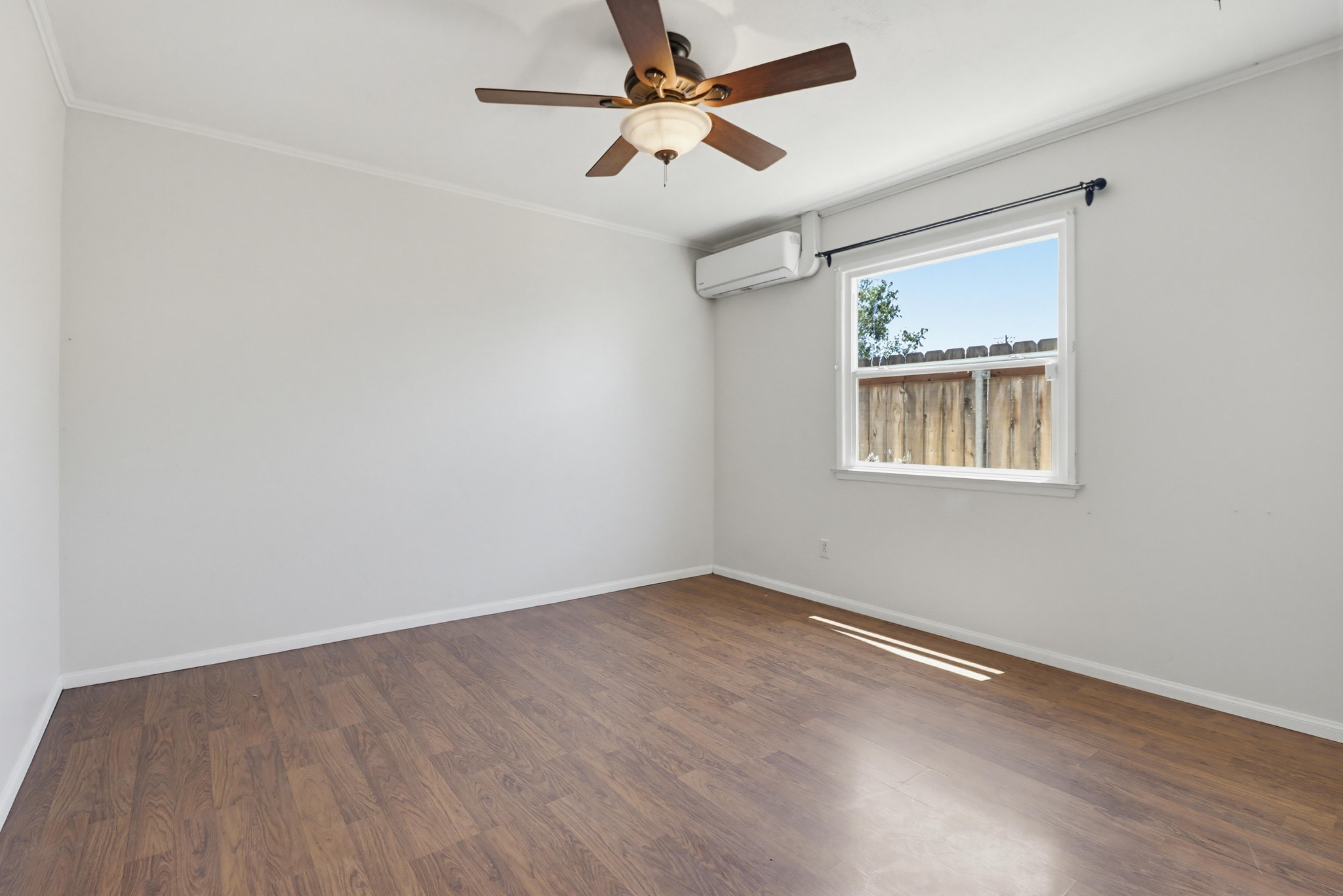 Virtual tour photo 24 of 49 for 1284 Tangerine St