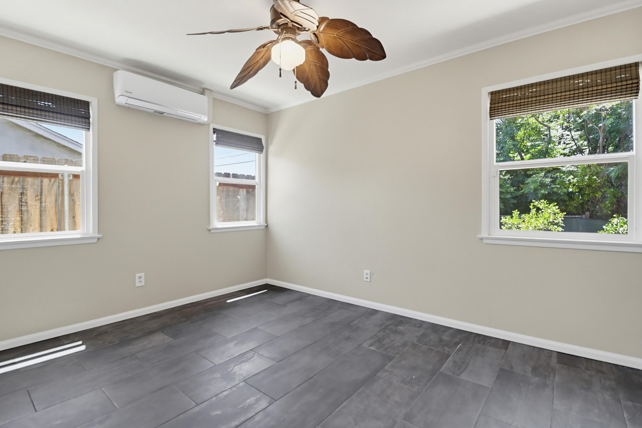 Virtual tour photo 27 of 49 for 1284 Tangerine St