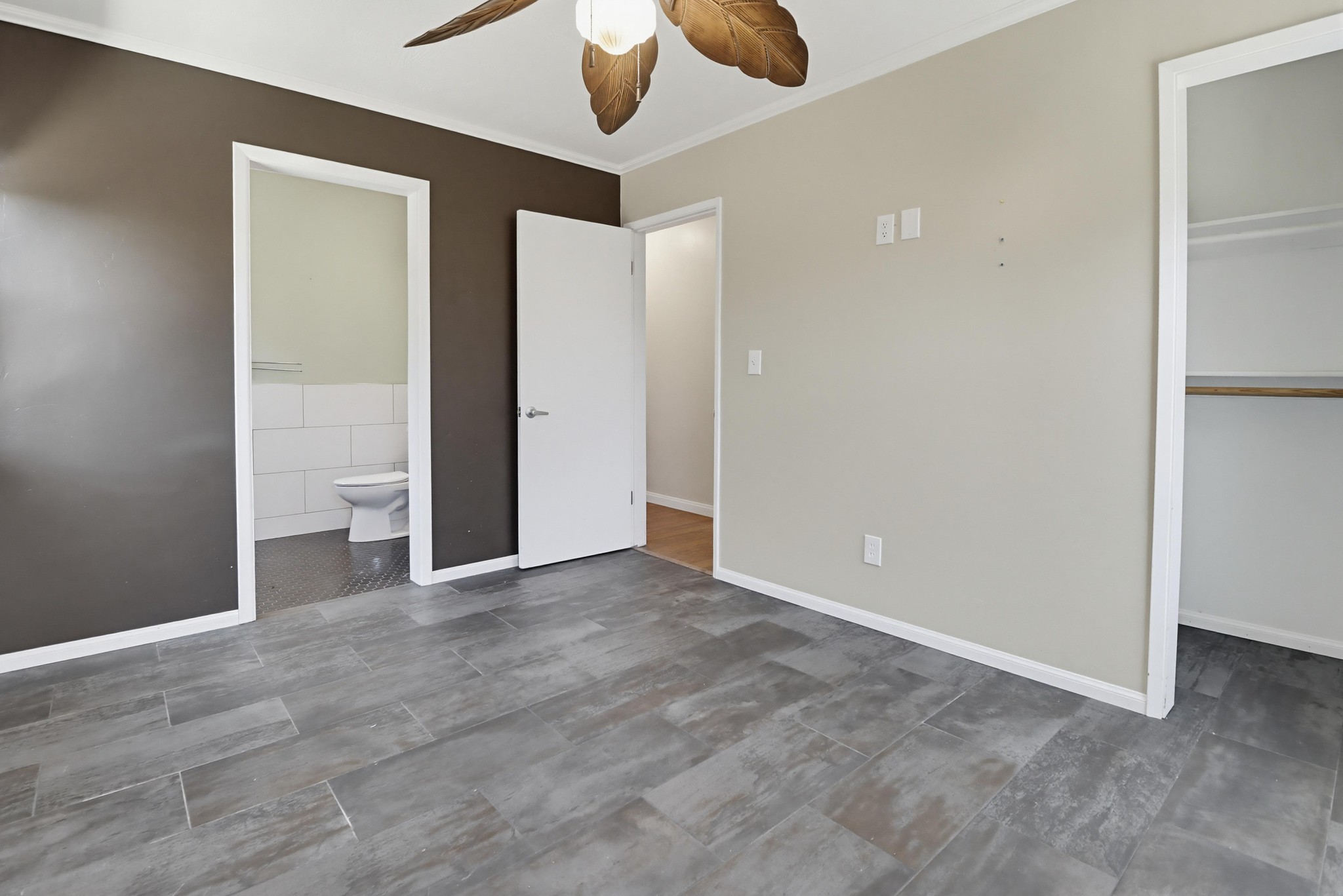 Virtual tour photo 29 of 49 for 1284 Tangerine St