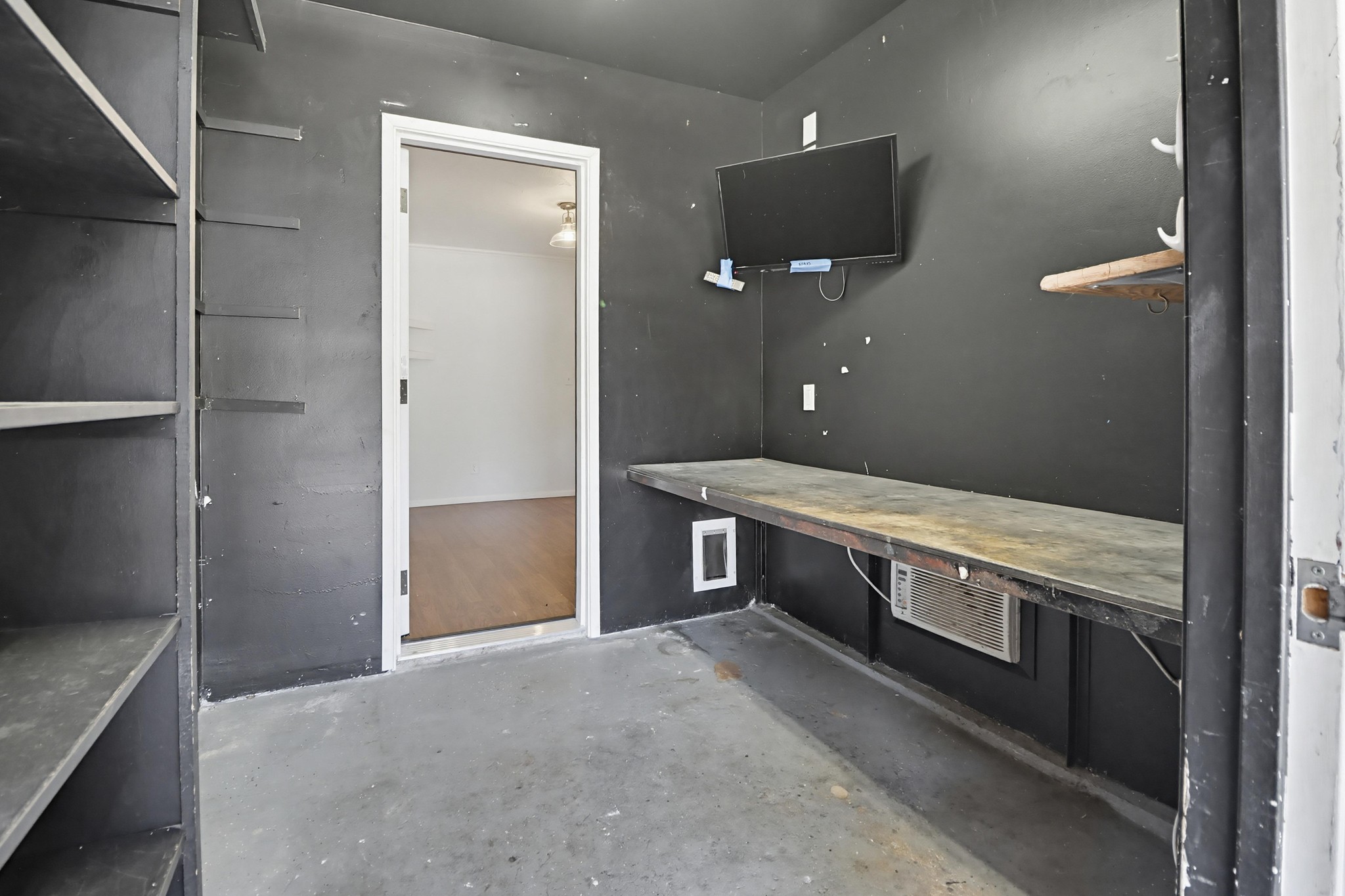 Virtual tour photo 32 of 49 for 1284 Tangerine St