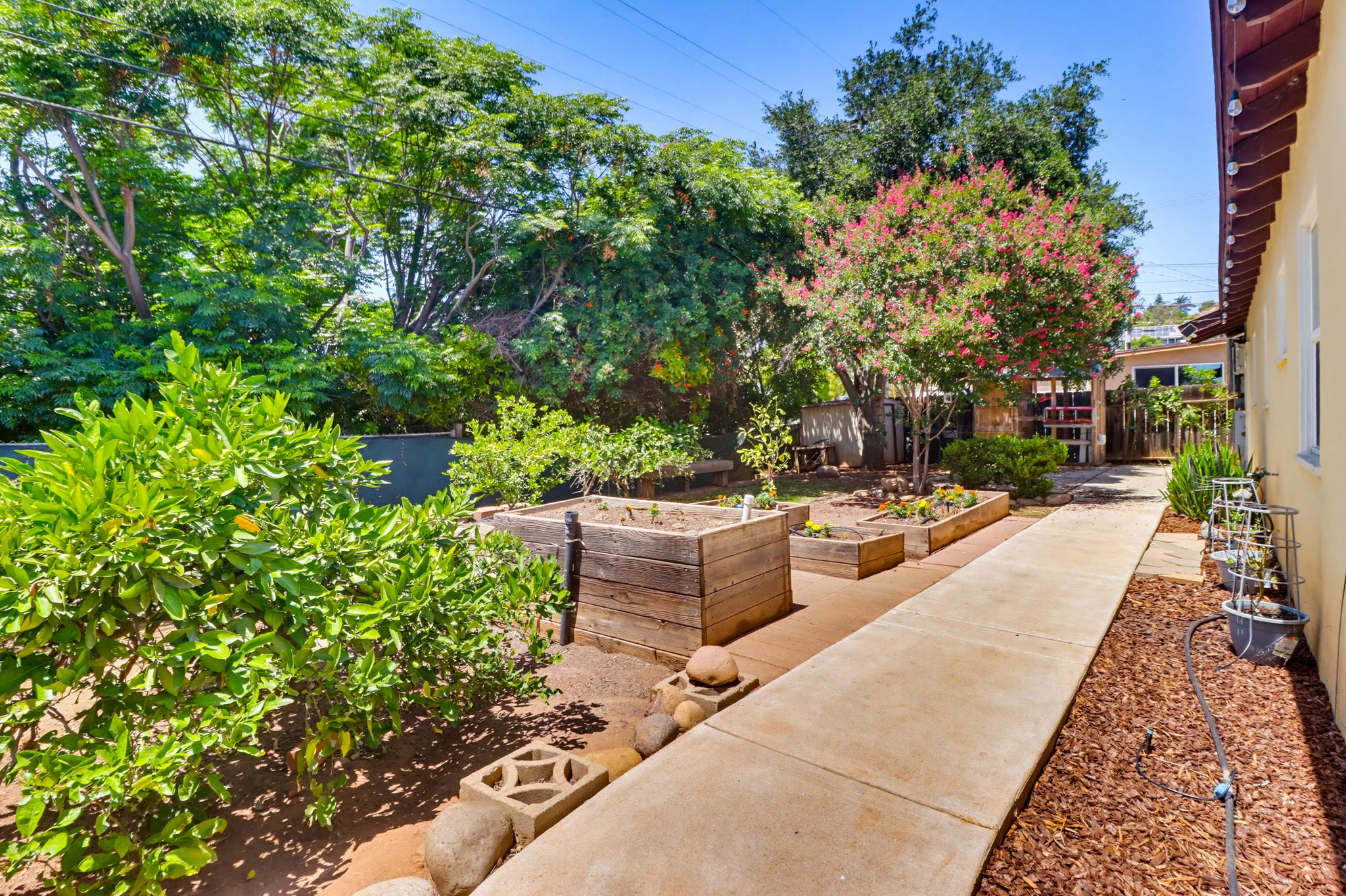 Virtual tour photo 46 of 49 for 1284 Tangerine St
