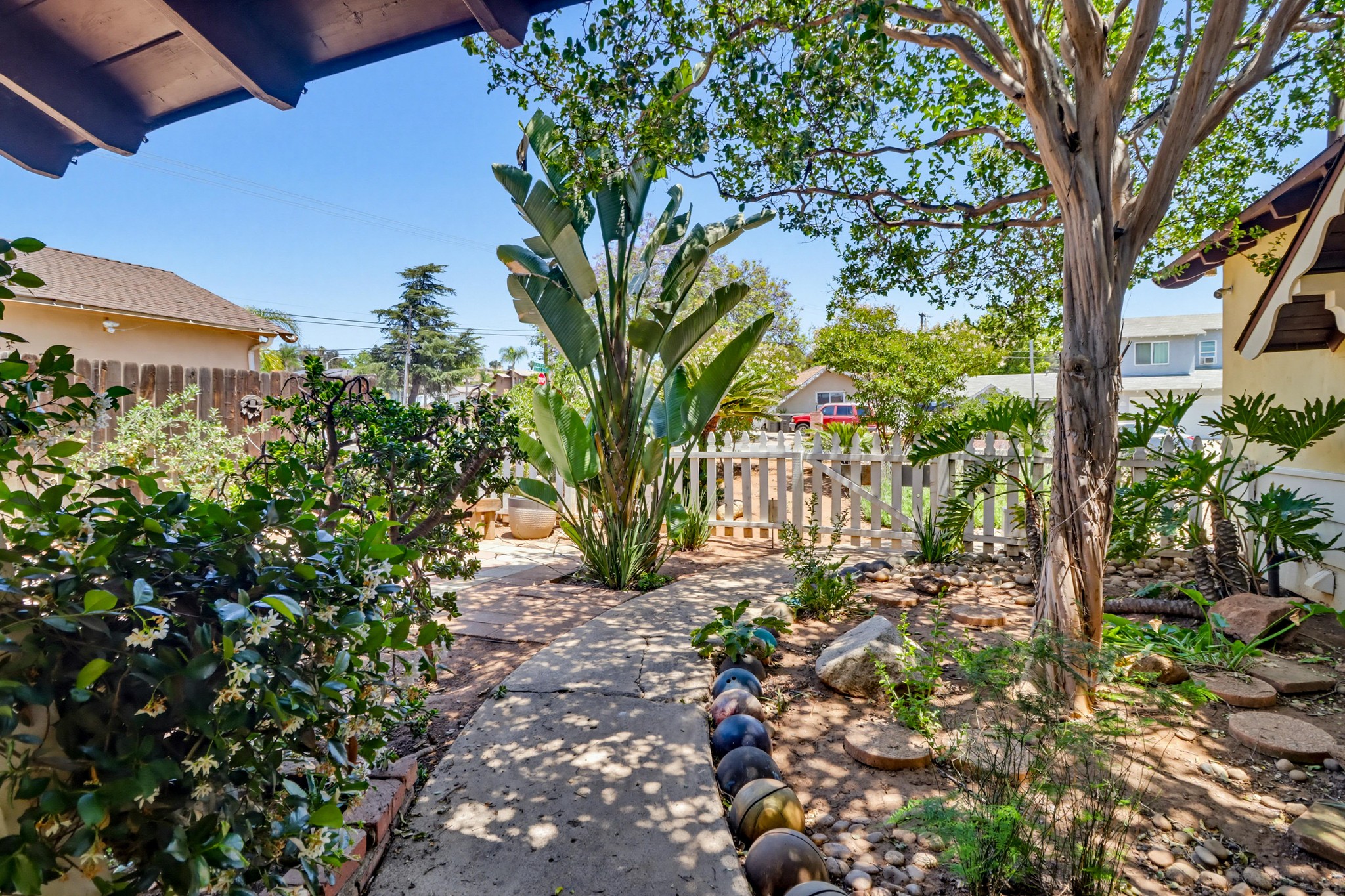 Virtual tour photo 49 of 49 for 1284 Tangerine St