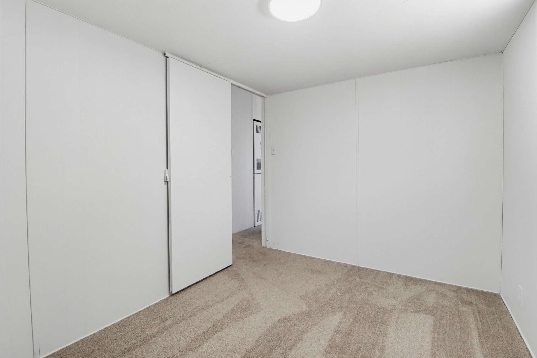 Virtual tour photo 25 of 35 for 1285 E Washington Ave Spc 102