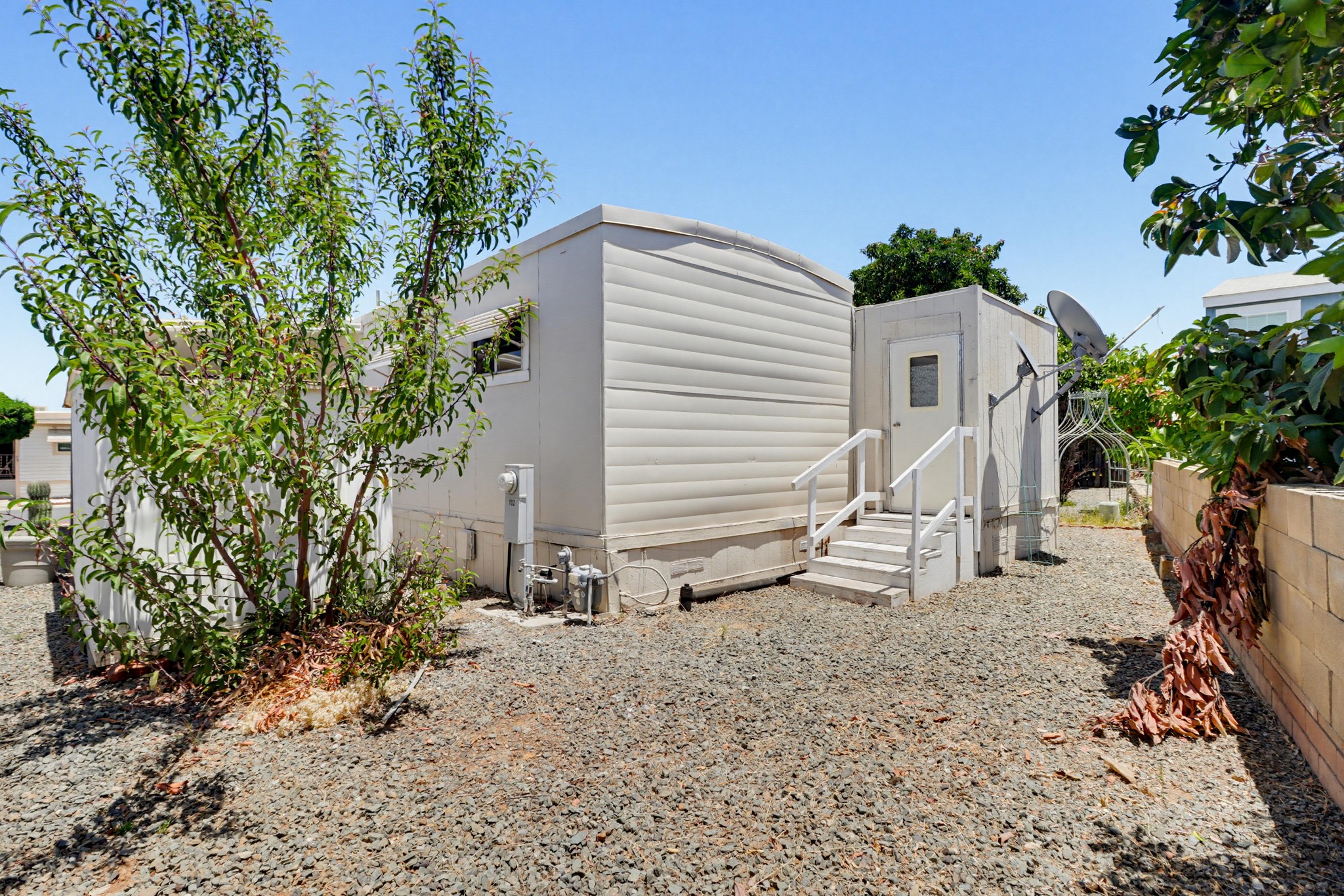 Virtual tour photo 33 of 35 for 1285 E Washington Ave Spc 102