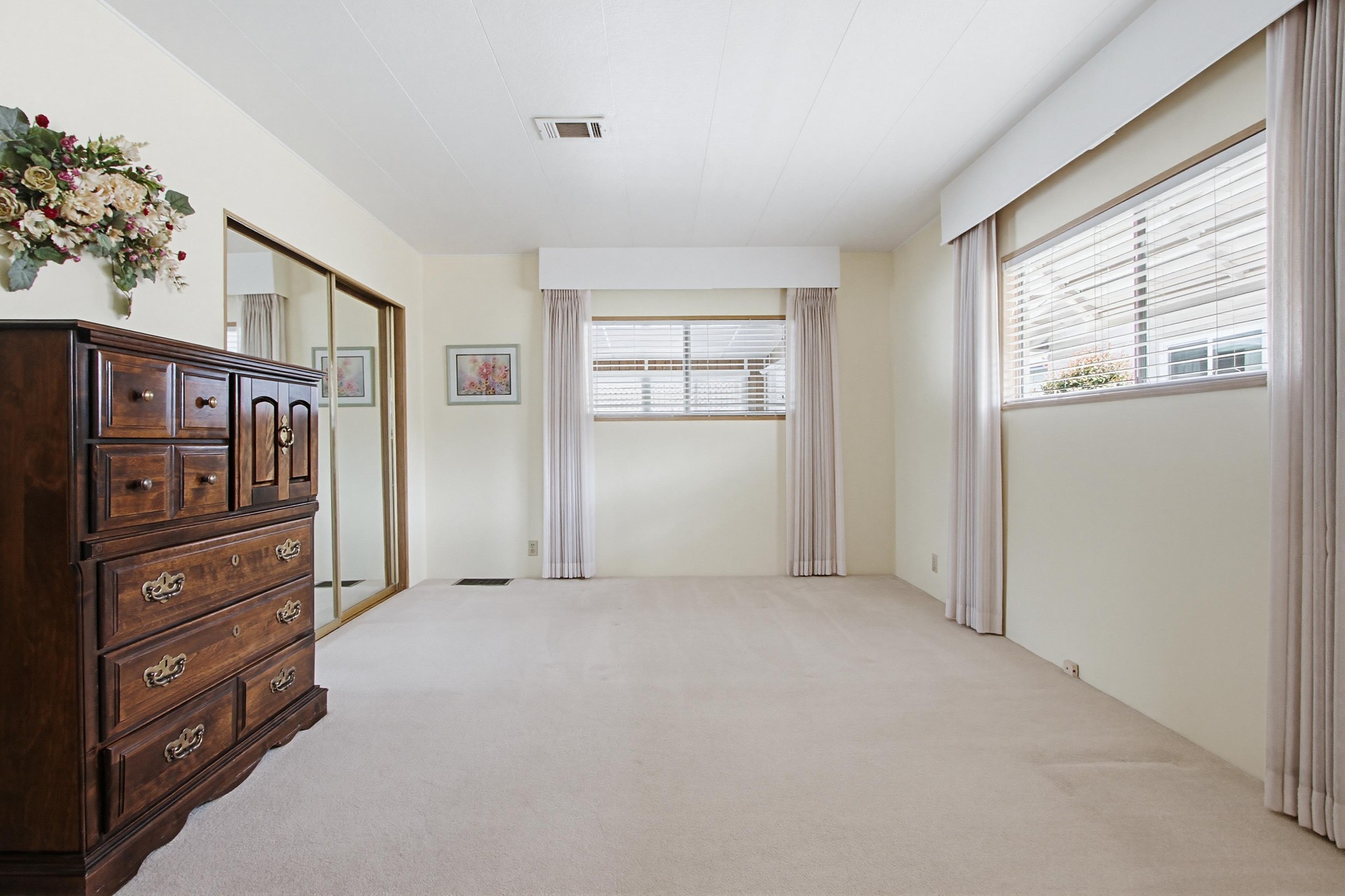 Virtual tour photo 37 of 47 for 1286 Discovery St