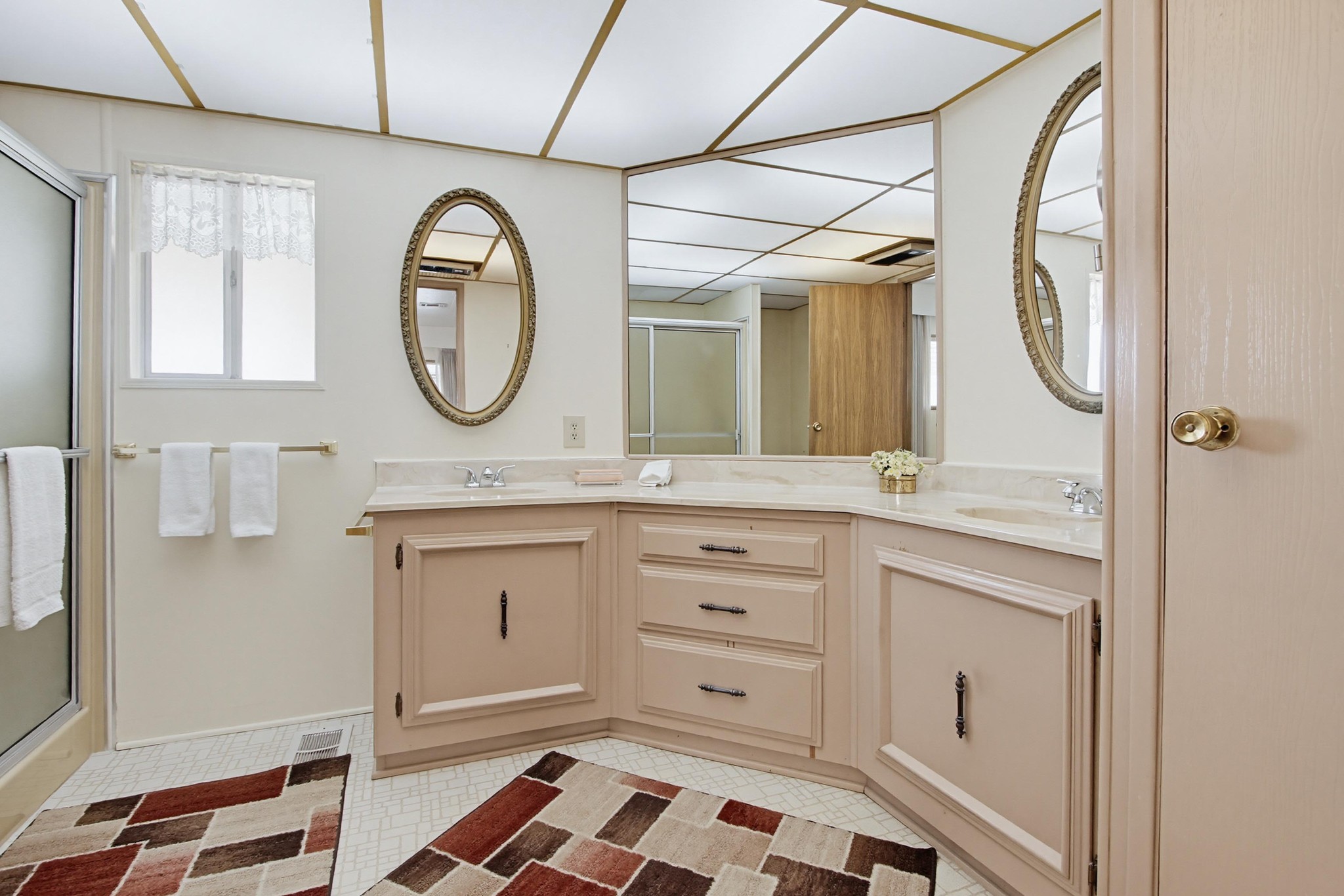 Virtual tour photo 38 of 47 for 1286 Discovery St