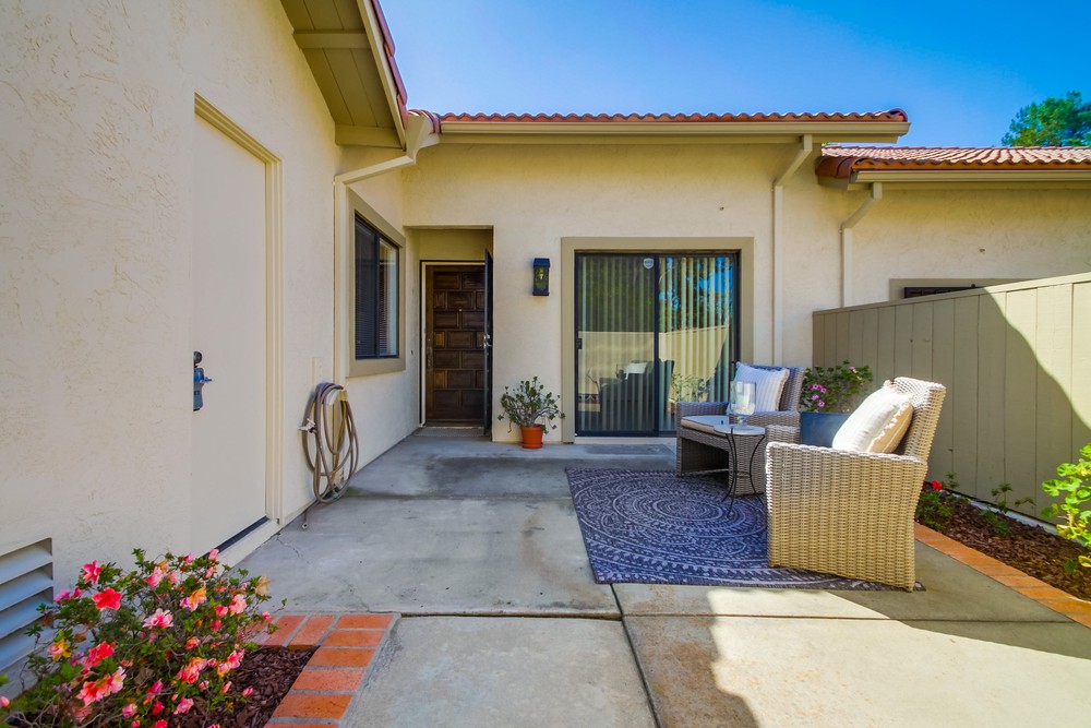 Virtual tour photo 5 of 44 for 12867 Camino De La Breccia