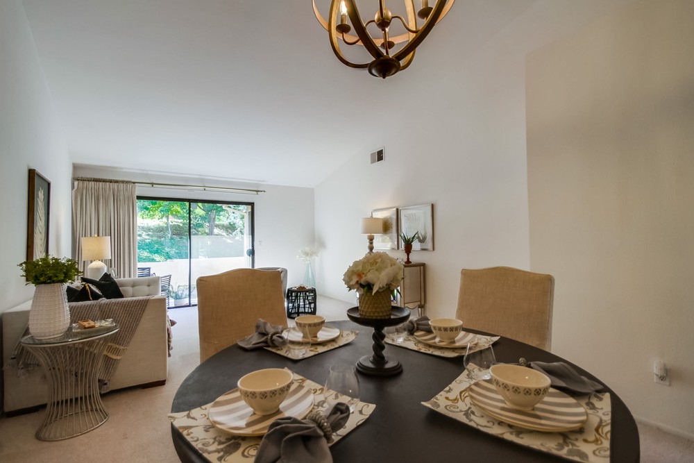 Virtual tour photo 10 of 44 for 12867 Camino De La Breccia