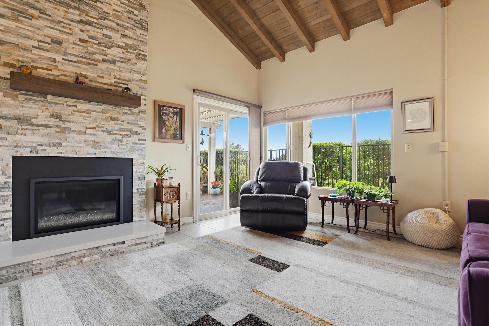 Virtual tour photo 10 of 35 for 12876 Circulo Dardo