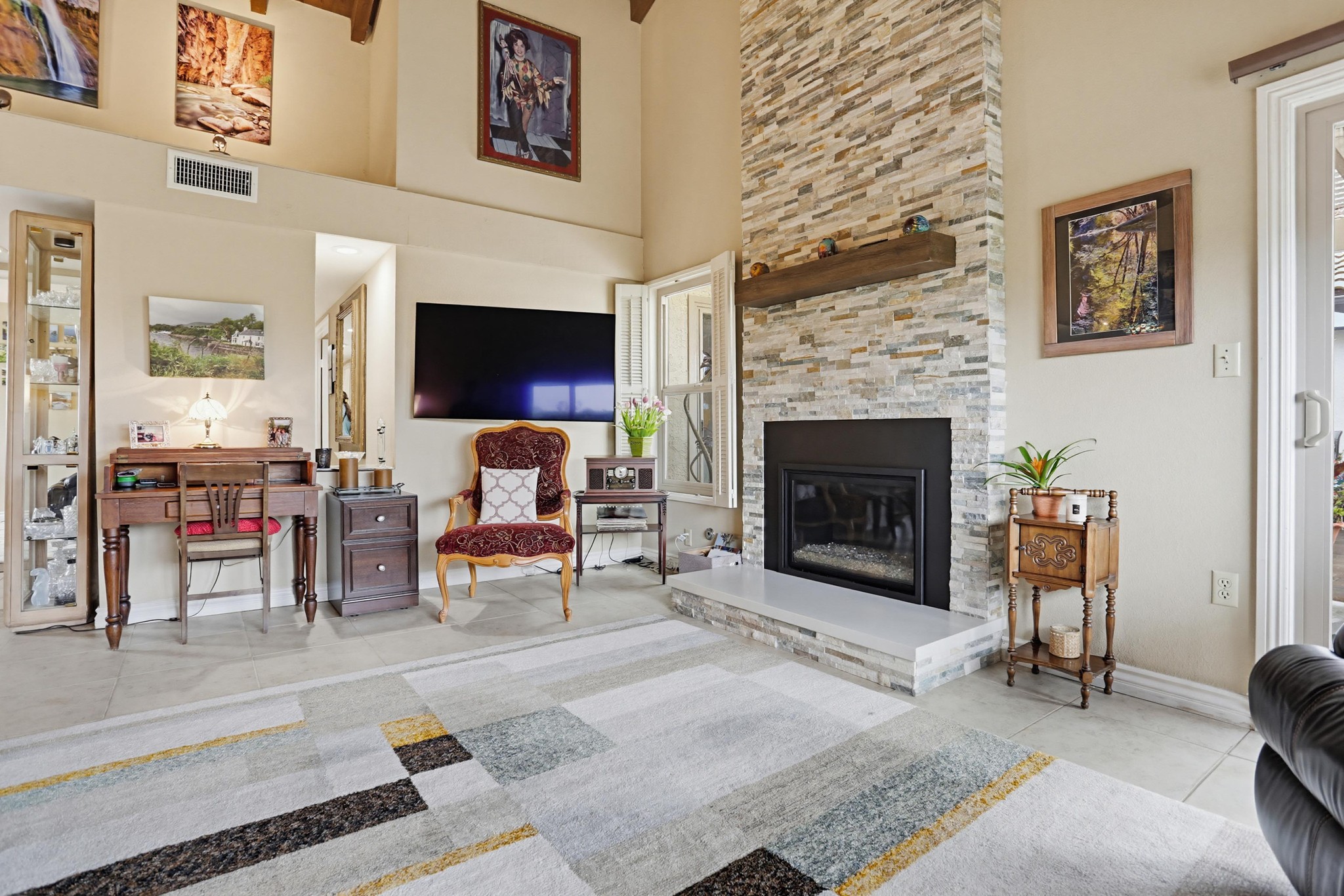 Virtual tour photo 11 of 35 for 12876 Circulo Dardo