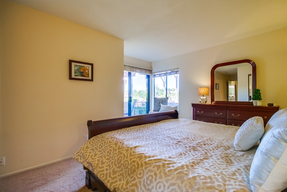 Virtual tour photo 23 of 35 for 12886 Camino De La Breccia