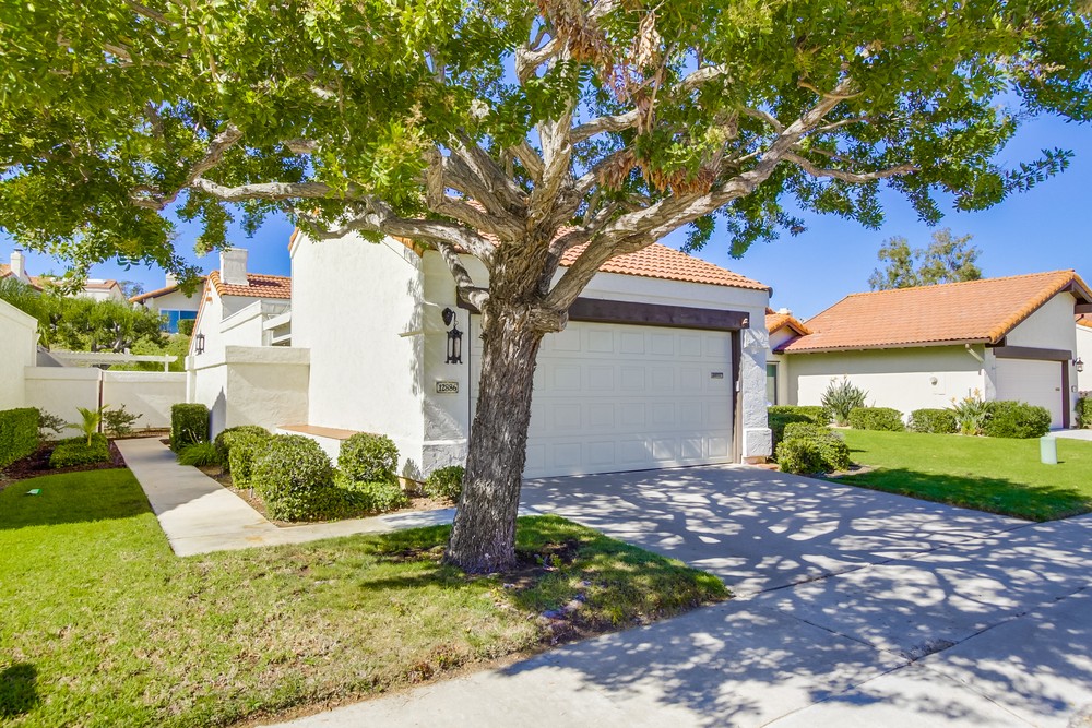 Virtual tour photo 5 of 38 for 12886 Camino Ramillette