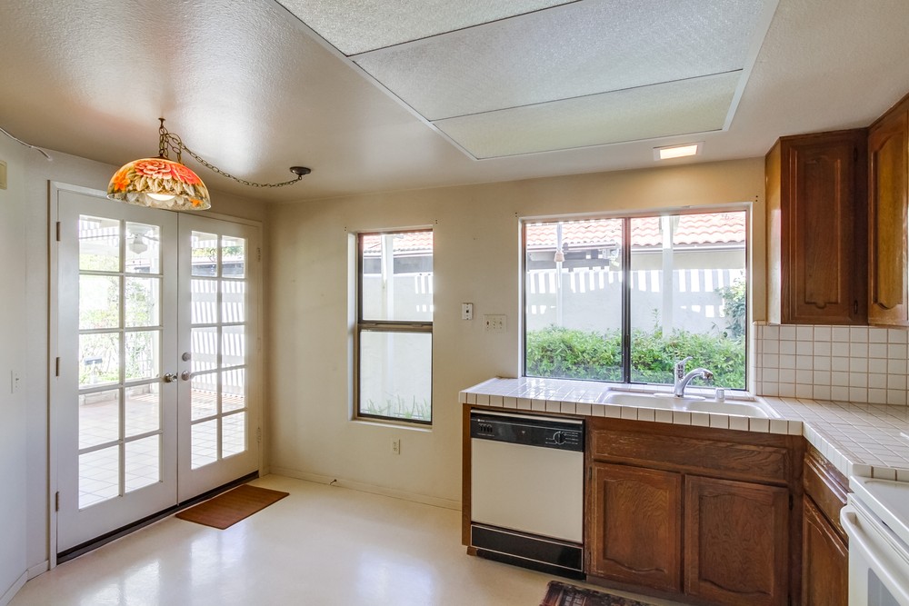 Virtual tour photo 13 of 38 for 12886 Camino Ramillette
