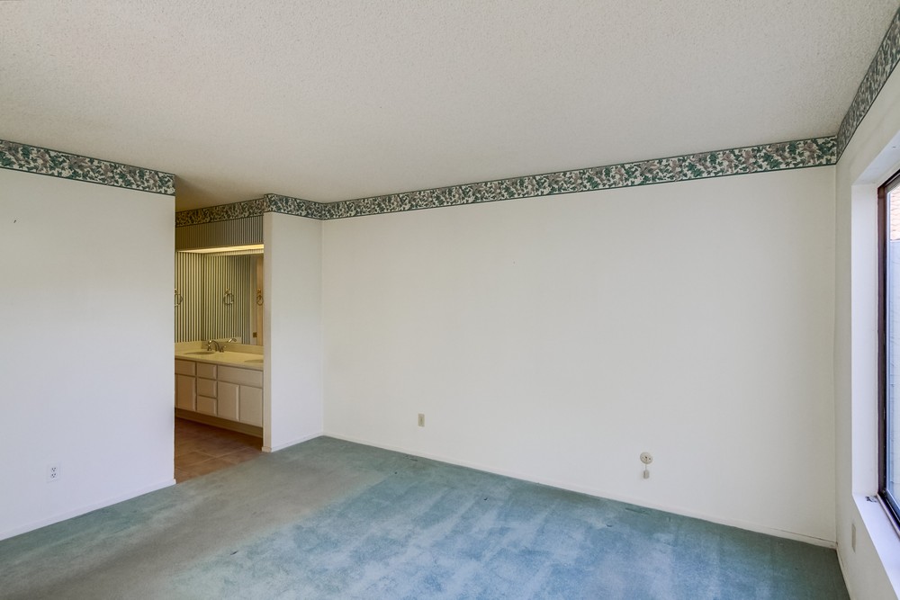 Virtual tour photo 26 of 38 for 12886 Camino Ramillette