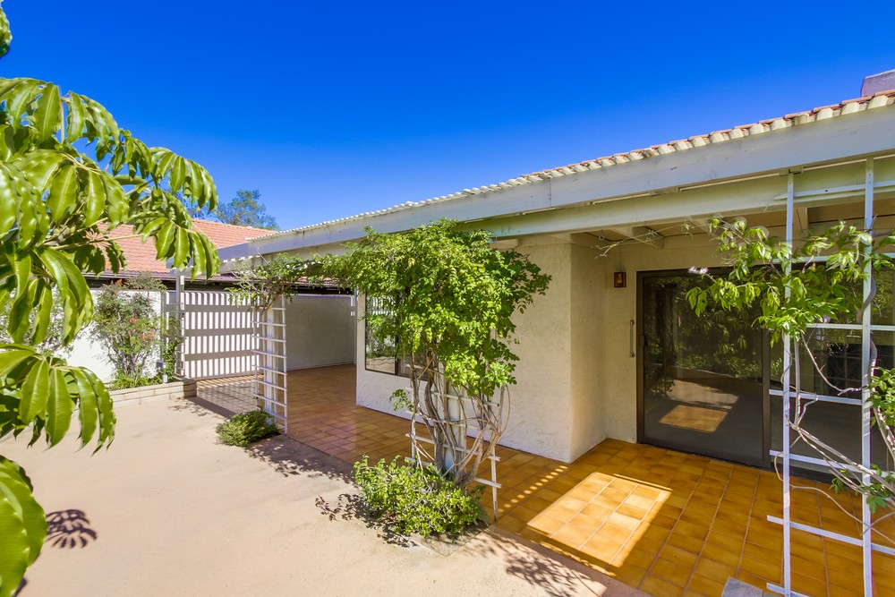 Virtual tour photo 35 of 38 for 12886 Camino Ramillette