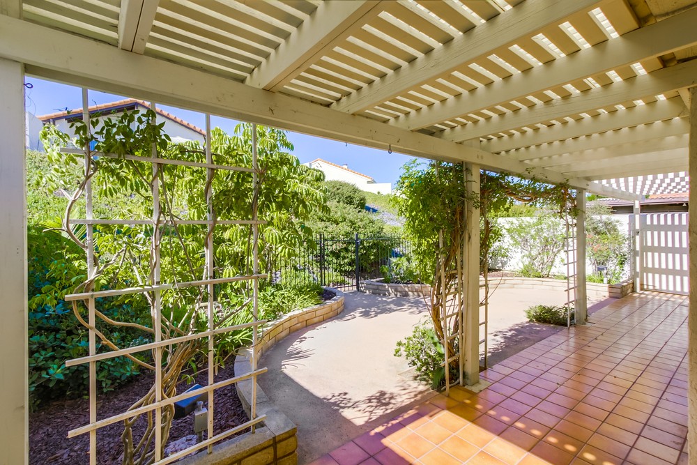 Virtual tour photo 36 of 38 for 12886 Camino Ramillette