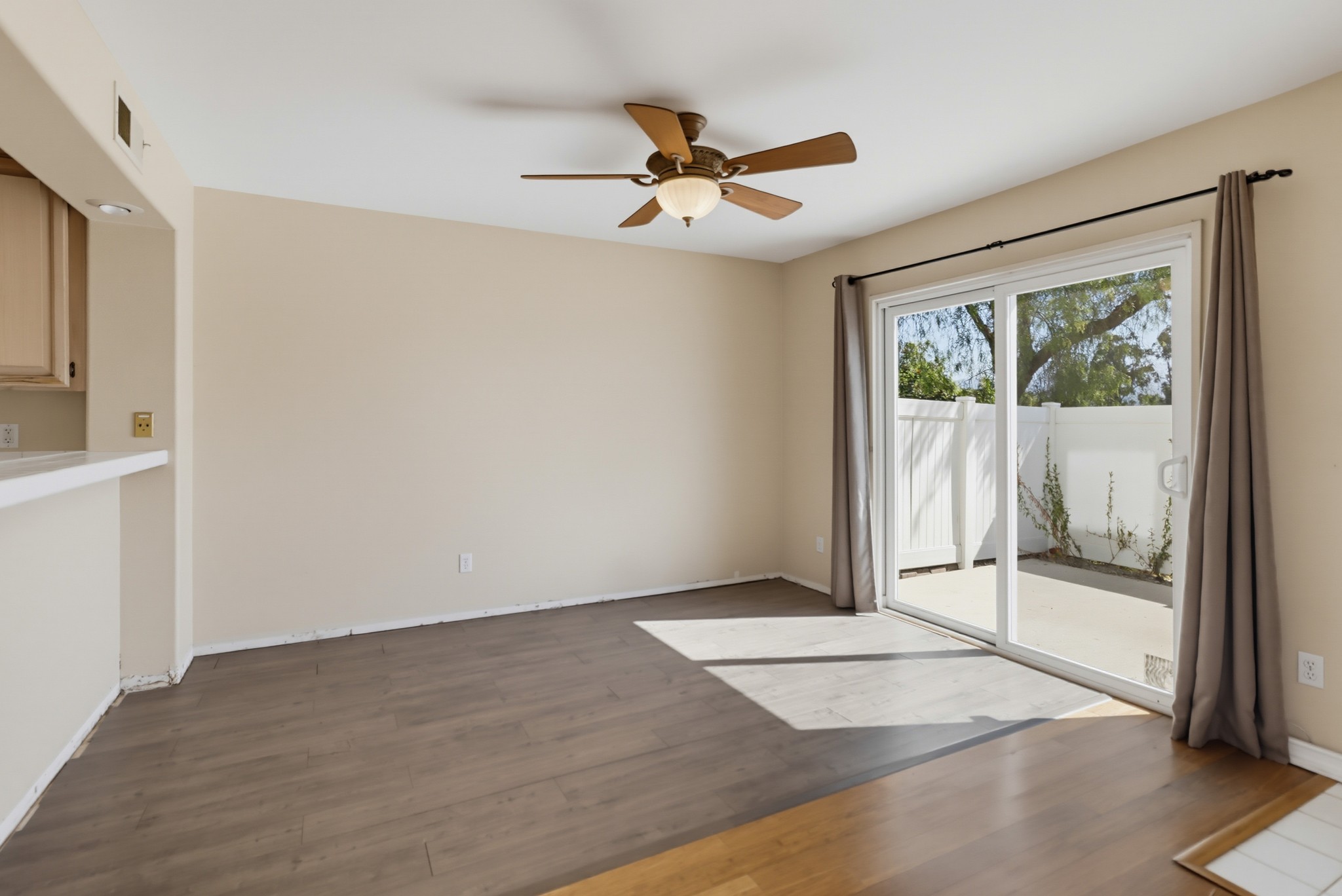 Virtual tour photo 11 of 42 for 12895 Carriage Heights Way