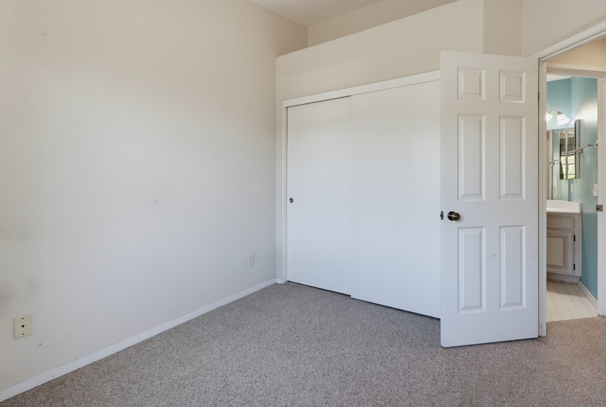 Virtual tour photo 31 of 42 for 12895 Carriage Heights Way