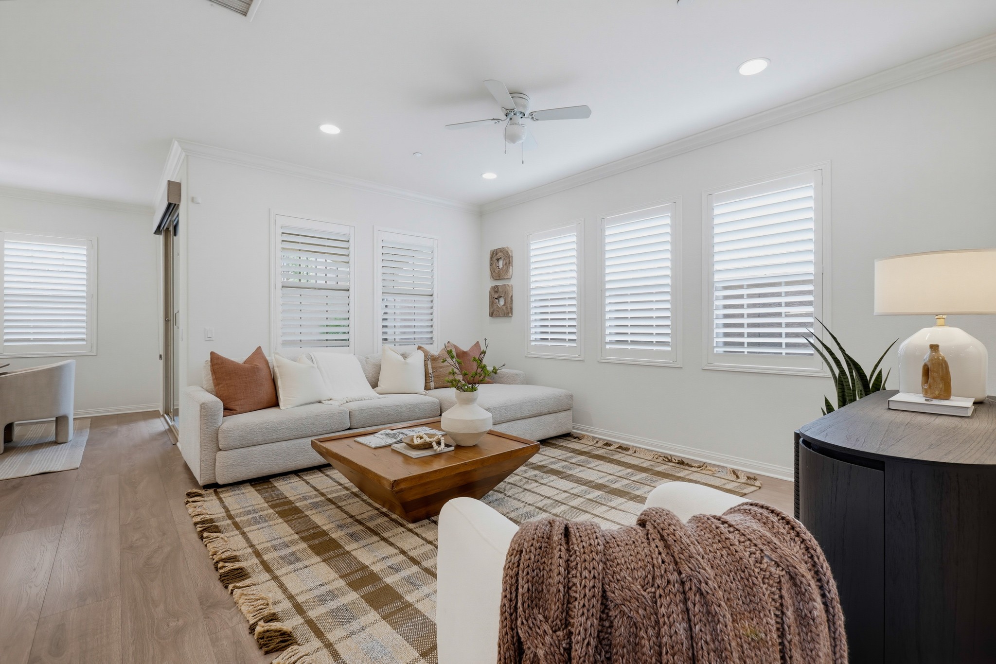 Virtual tour photo 9 of 73 for 129 Yellow Pine