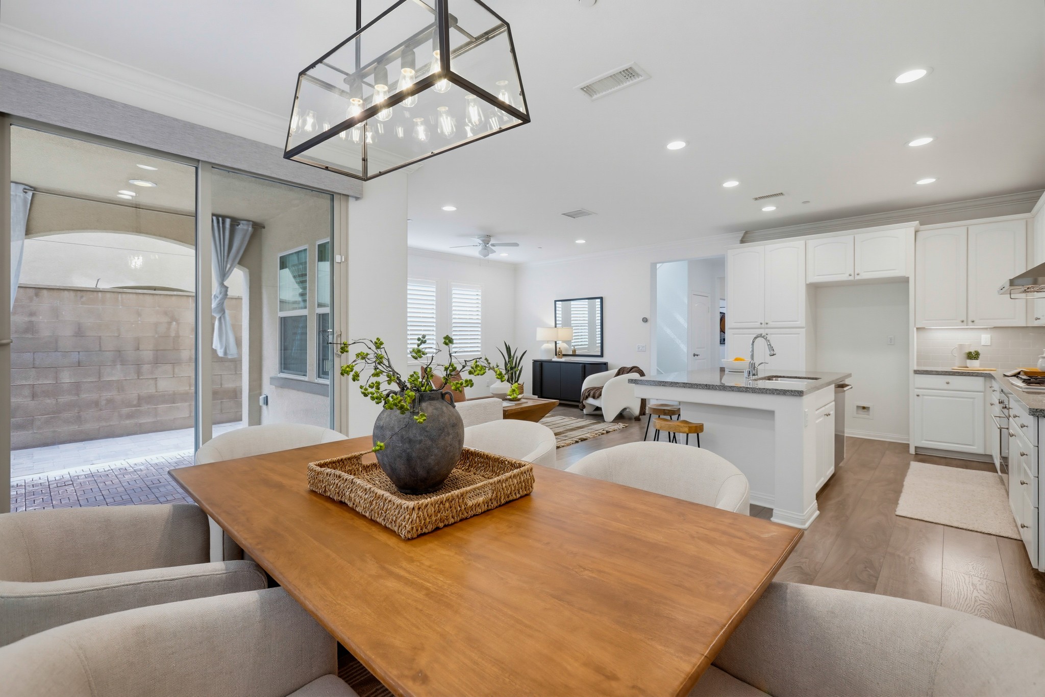 Virtual tour photo 16 of 73 for 129 Yellow Pine