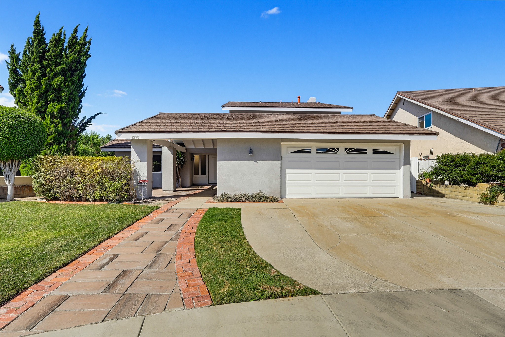 Virtual tour photo 5 of 105 for 12901 Wolverton Ln
