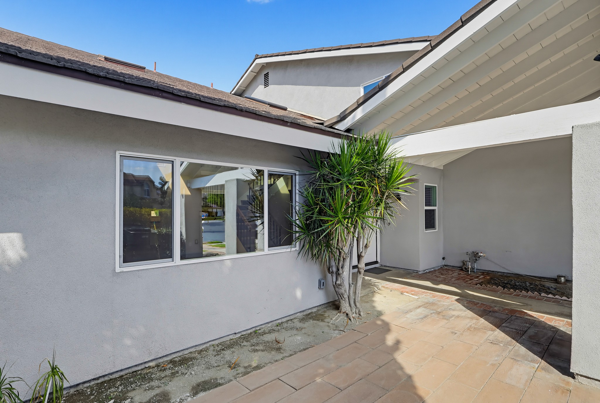 Virtual tour photo 7 of 105 for 12901 Wolverton Ln