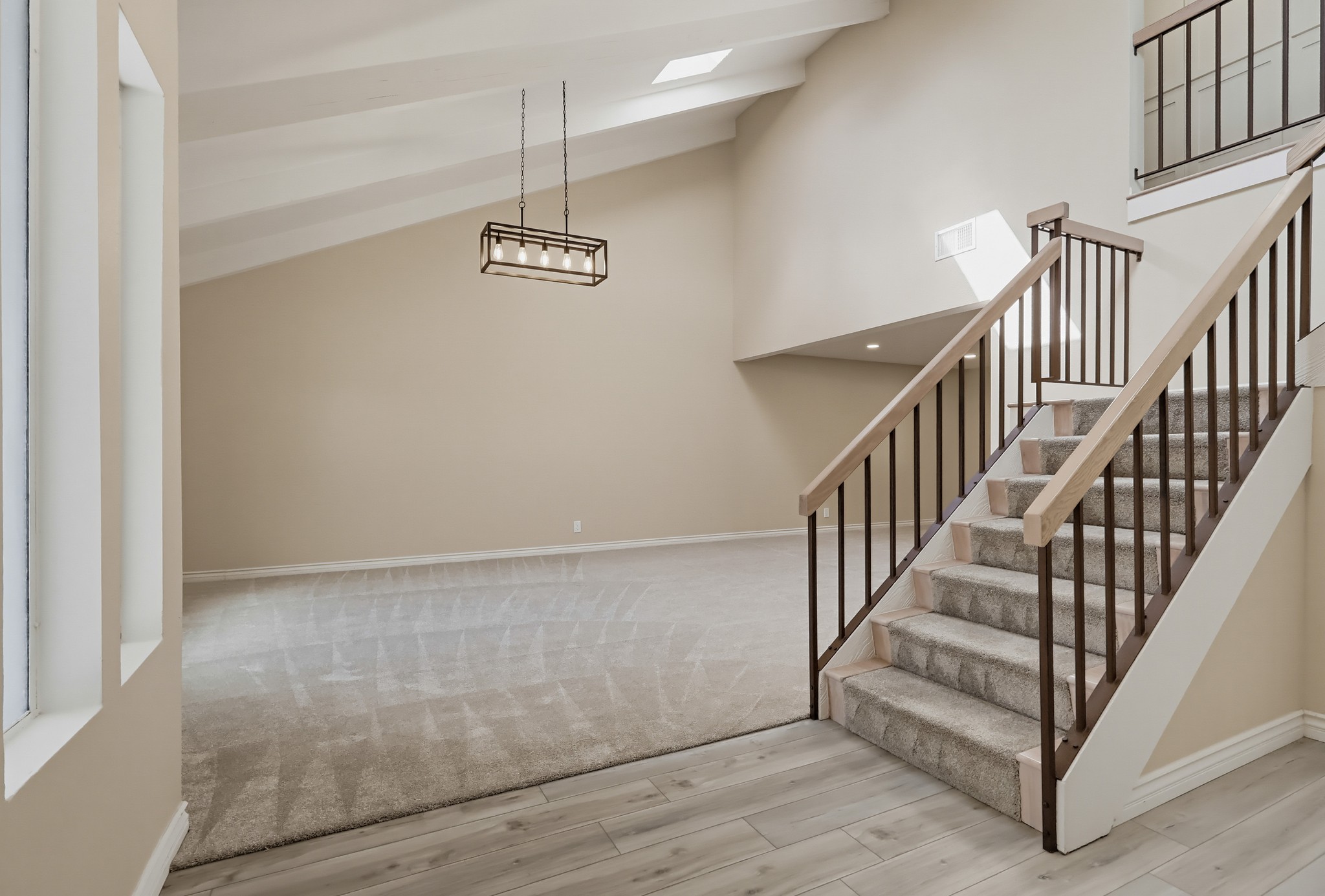 Virtual tour photo 9 of 105 for 12901 Wolverton Ln