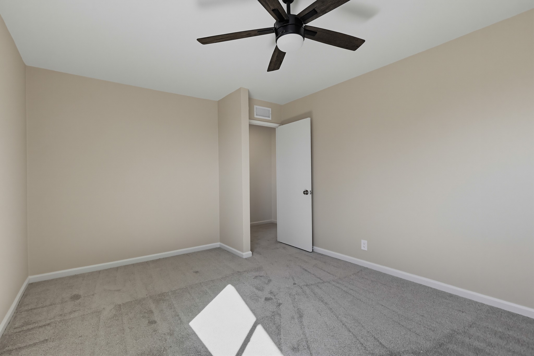 Virtual tour photo 63 of 105 for 12901 Wolverton Ln