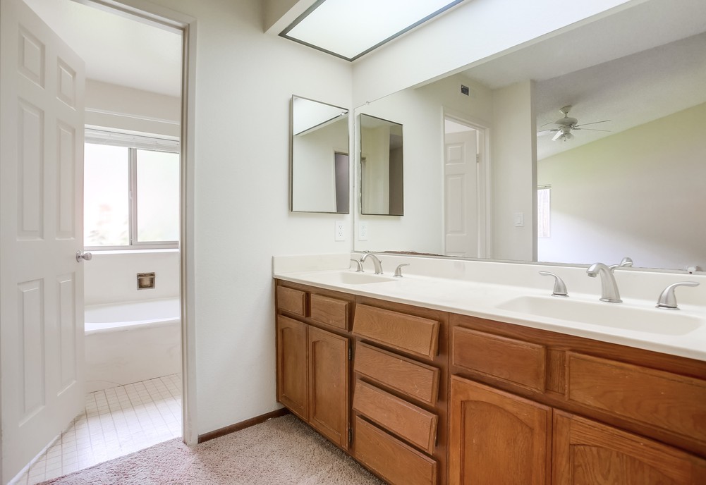 Virtual tour photo 31 of 53 for 12907 La Tortola