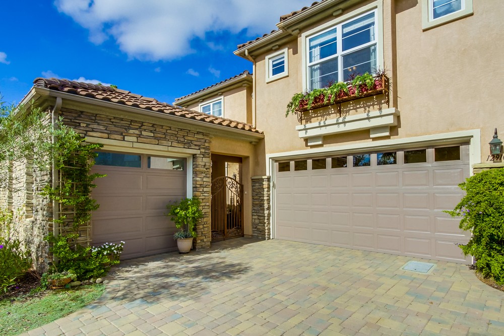 Virtual tour photo 5 of 57 for 12910 SeaBreeze Farms Dr