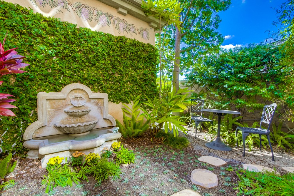 Virtual tour photo 8 of 57 for 12910 SeaBreeze Farms Dr