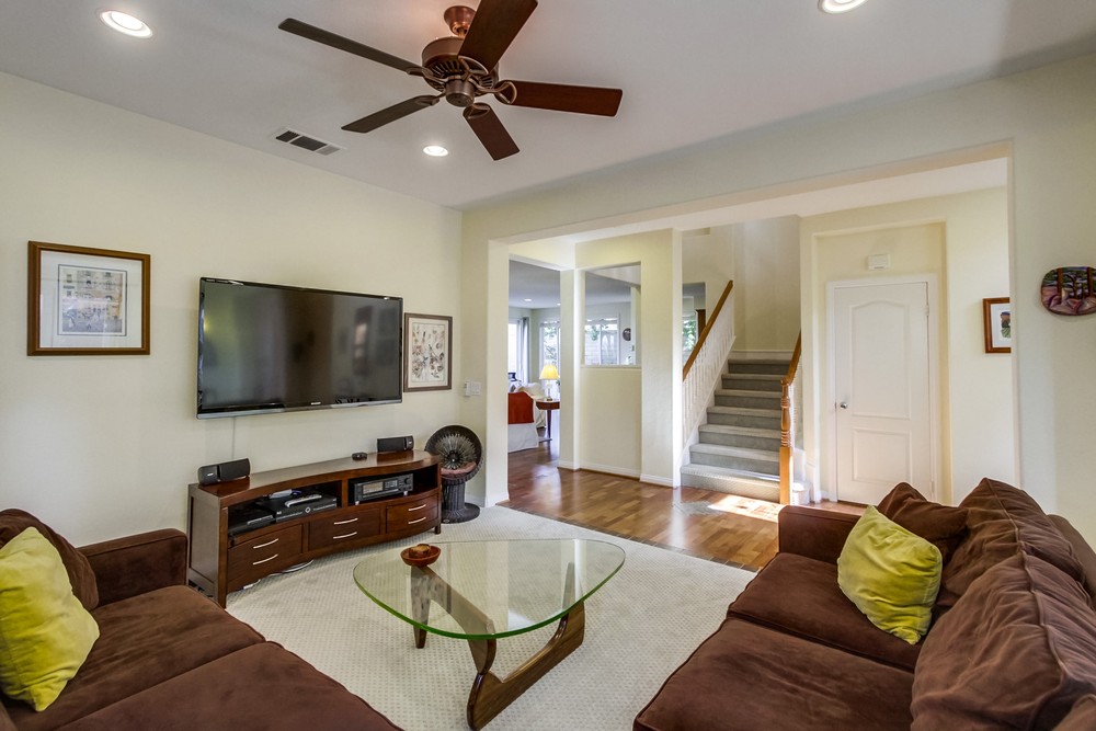 Virtual tour photo 9 of 57 for 12910 SeaBreeze Farms Dr