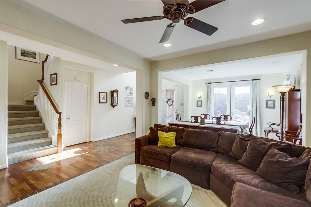 Virtual tour photo 10 of 57 for 12910 SeaBreeze Farms Dr