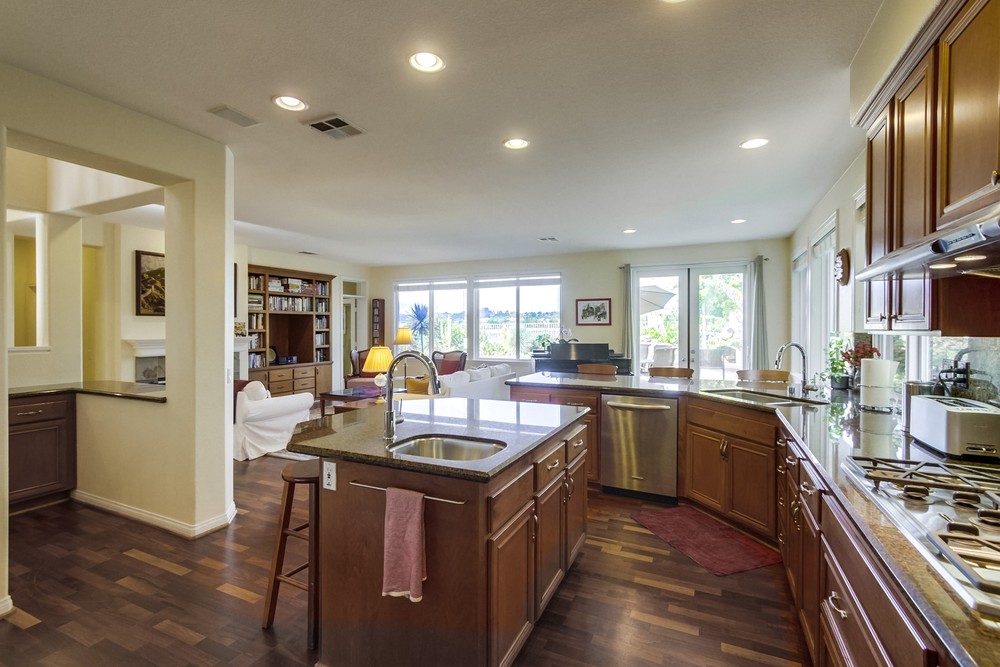 Virtual tour photo 23 of 57 for 12910 SeaBreeze Farms Dr