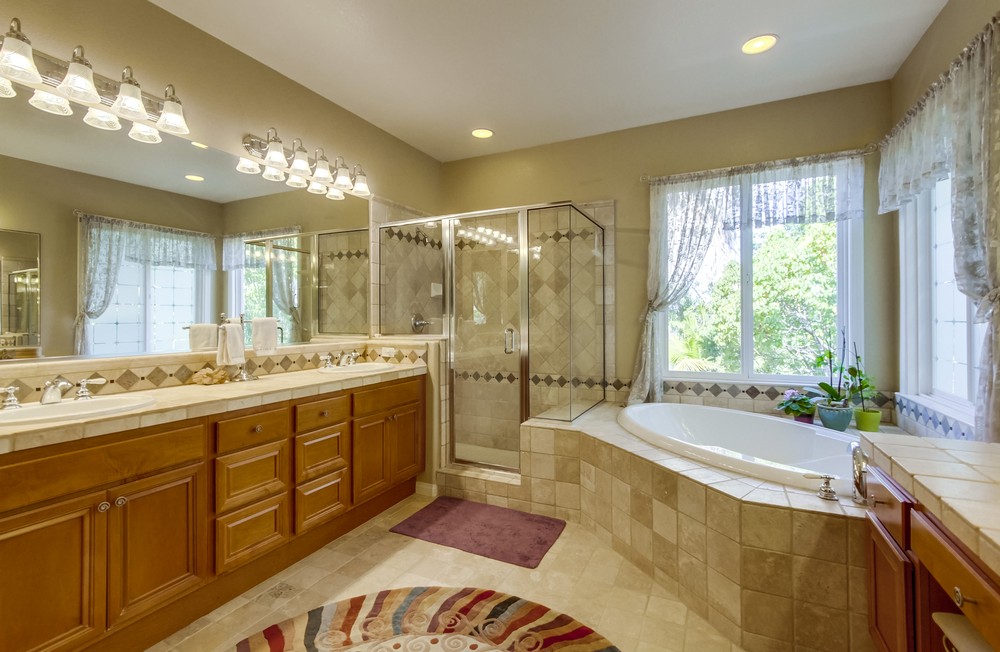 Virtual tour photo 33 of 57 for 12910 SeaBreeze Farms Dr