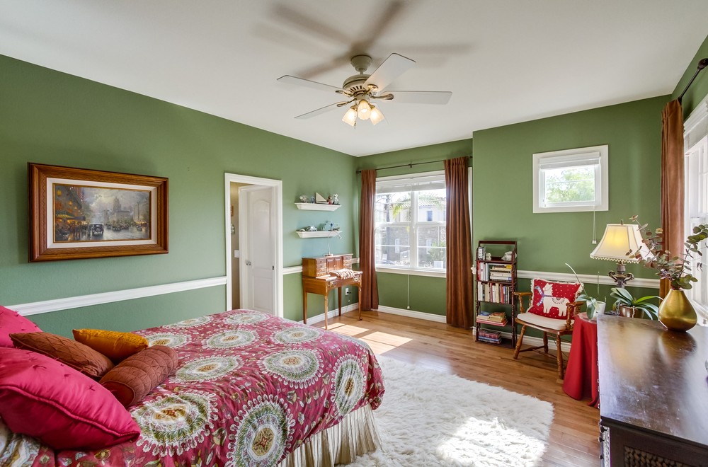 Virtual tour photo 36 of 57 for 12910 SeaBreeze Farms Dr