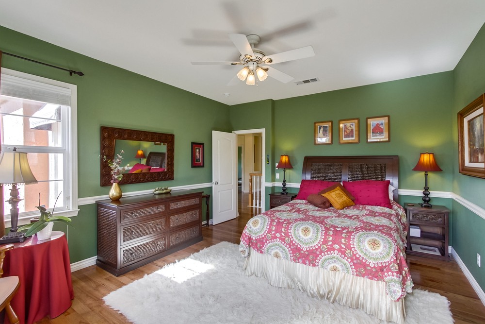 Virtual tour photo 37 of 57 for 12910 SeaBreeze Farms Dr
