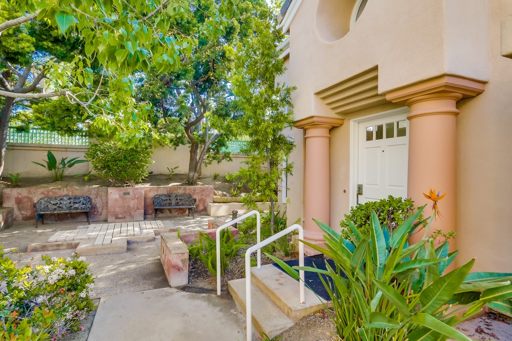 Virtual tour photo 3 of 50 for 12912 Carmel Creek Rd #11