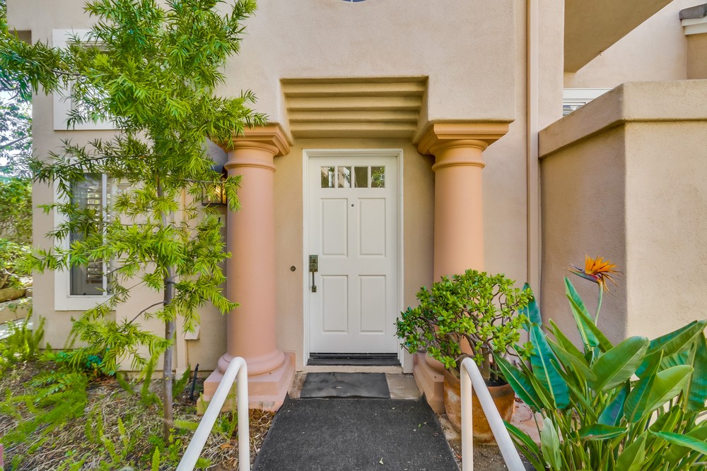 Virtual tour photo 4 of 50 for 12912 Carmel Creek Rd #11