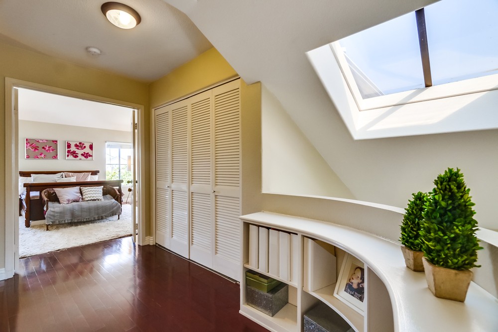 Virtual tour photo 32 of 50 for 12912 Carmel Creek Rd #11
