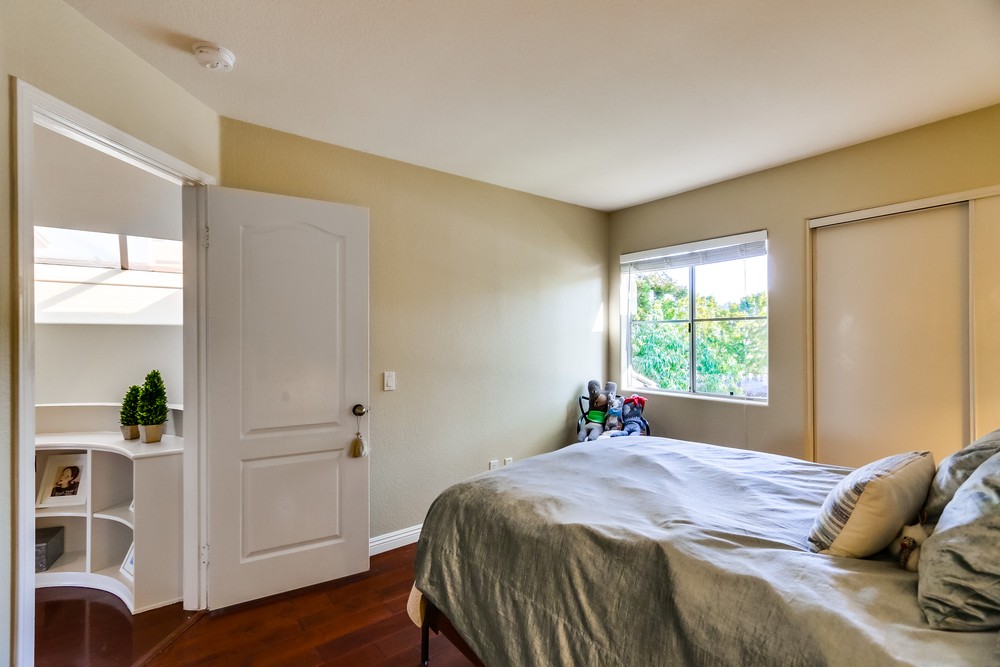 Virtual tour photo 43 of 50 for 12912 Carmel Creek Rd #11