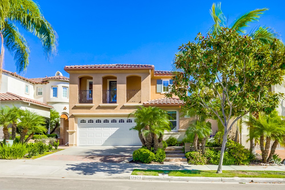 Virtual tour photo 1 of 46 for 12923 Flintwood Way